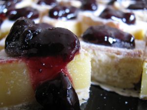 Dessert-Lemon-Shortbread-w.Blueberry-Florus-Compote-300x225